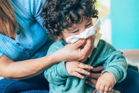 Does Your Kid Have Seasonal Allergies? How To Tell and How To Help