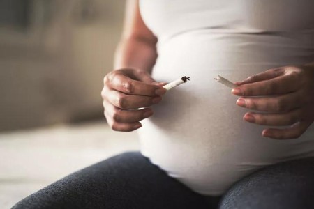What Happens if You Smoke While Pregnant?