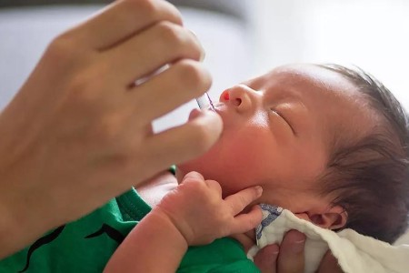 Do Infants Need Vitamin D Drops?