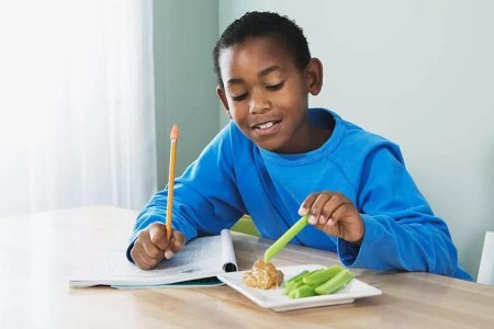 Snack Attack: 6 Healthy Snack Ideas for Kids