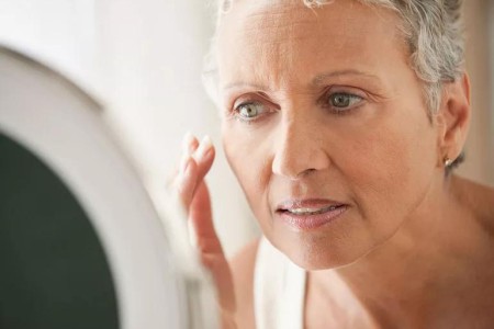 What To Look for in Daytime and Nighttime Facial Creams