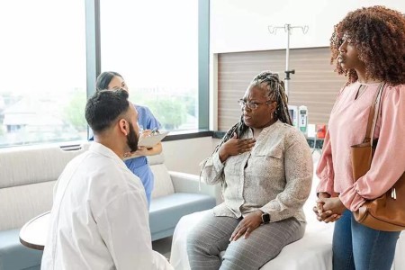 Here’s When You Should Go to the Hospital for a Dangerous Heart Rate