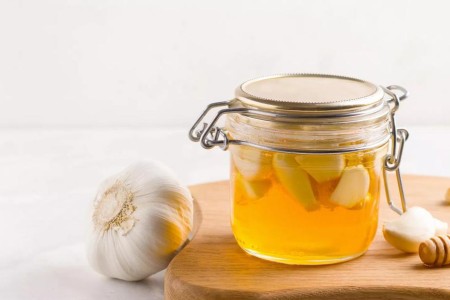 Is Fermented Garlic Honey Good for Colds?
