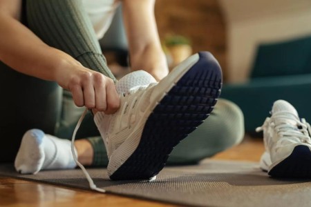 How To Pick the Best Shoes for Plantar Fasciitis
