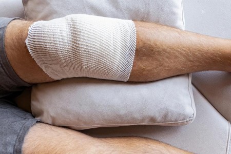 What’s the Best Way To Sleep After Meniscus Surgery?