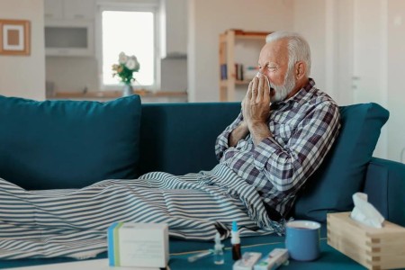 What’s the Difference Between Walking Pneumonia and Pneumonia?