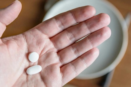 Acetaminophen vs. Ibuprofen: What’s the Difference?