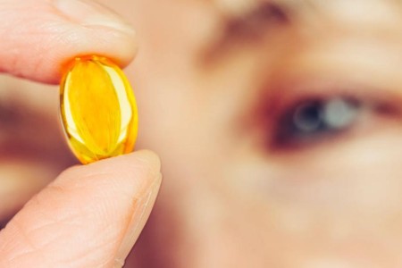 Vitamins and Foods for Dry Eye Relief