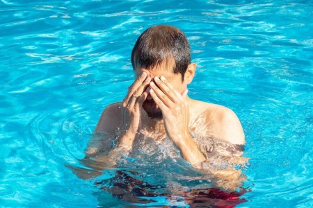 How To Keep Chlorine Out of Your Eyes This Summer