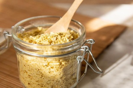 4 Ways Nutritional Yeast Is Good for You