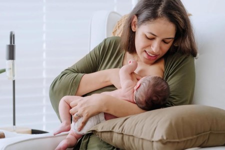 6 Signs Your Baby Isn’t Getting Enough Breast Milk