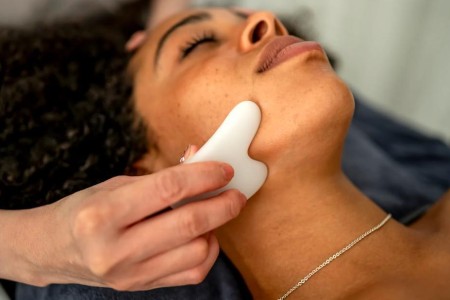 Gua Sha: What It Is and How To Do It