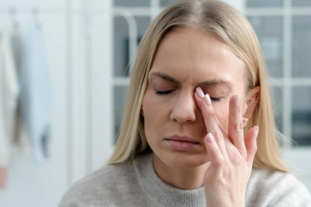 Don’t Ignore These Possible Early Signs of Multiple Sclerosis