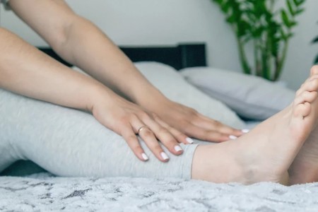 What to Do About Leg Cramps? 6 Causes of Nighttime Leg Cramps and 5 Underlying Condition Warning Signs